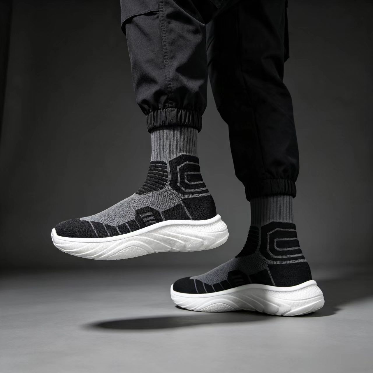 Sepatu Latihan Pria Model High - Yoga Fitness For Men ulasan dan harga
